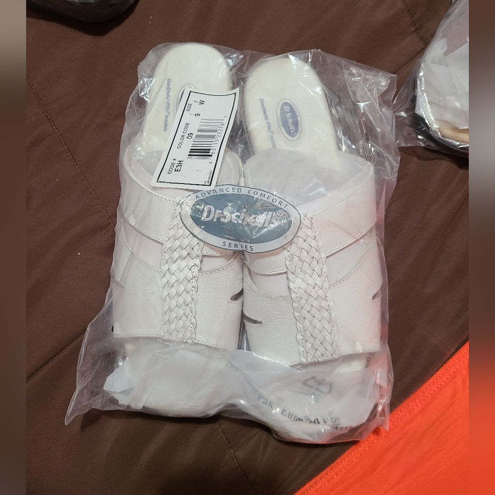 Dr. Scholl's sandals size 9